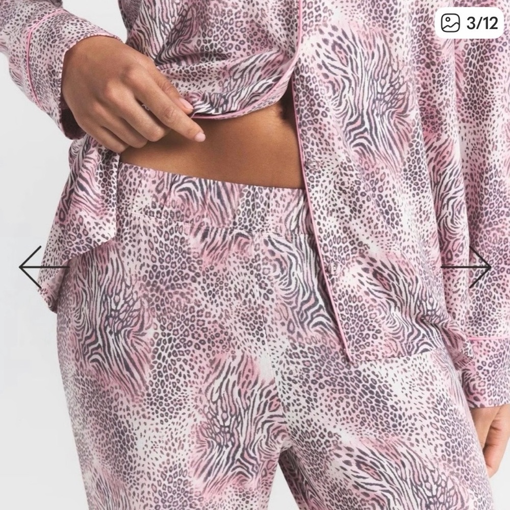 SKIMS Pink Animal-Print Long-Sleeve Pajama Set - Picture 2 of 4